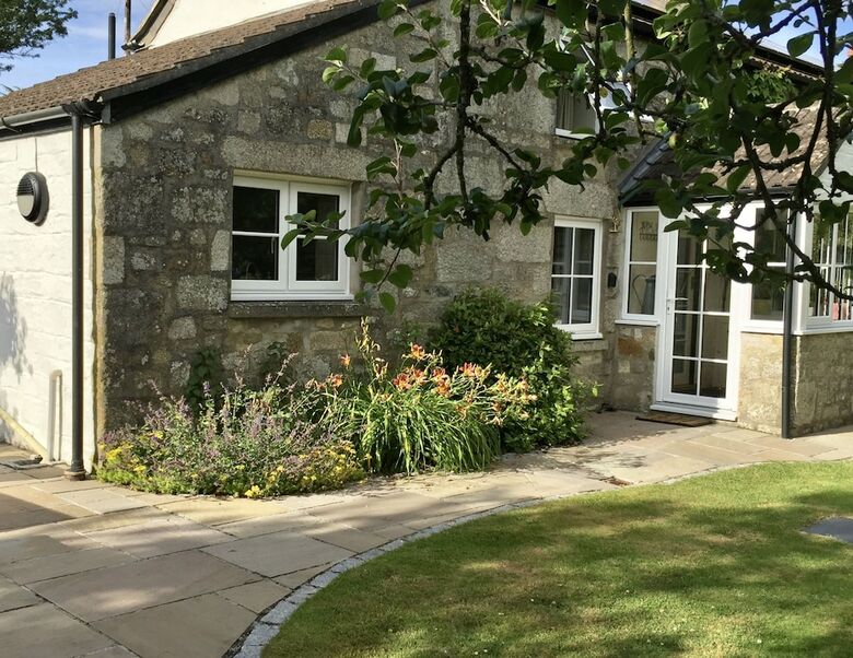 Tresowes Green Cottage