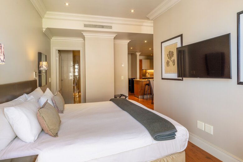 Hotel Cape Royale - Whosting
