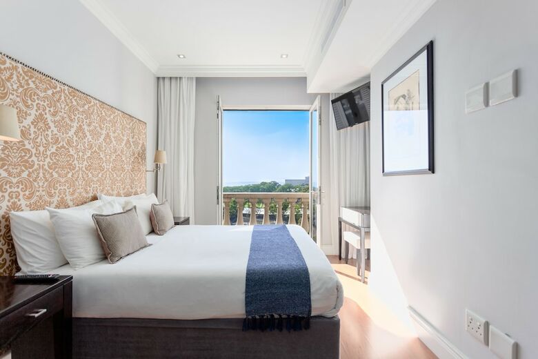 Hotel Cape Royale - Whosting