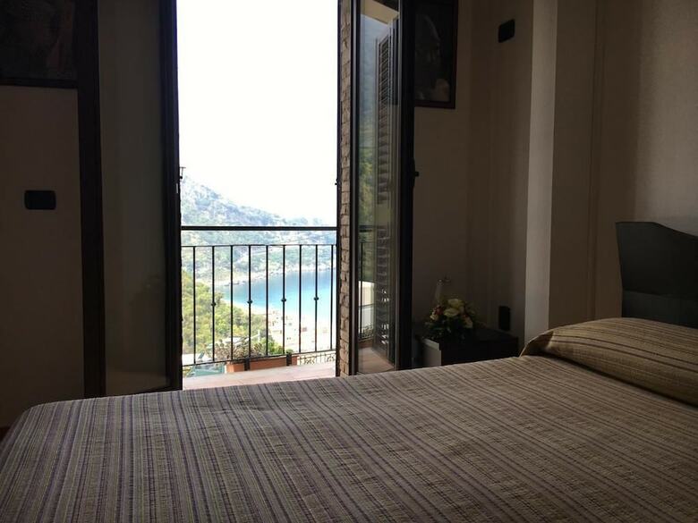 Bed & Breakfast La Bastia Beb