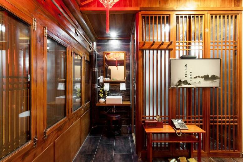 Hotel Hanruicheng Inn