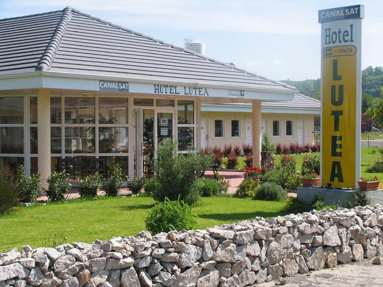 Hotel H�tel Lut�a