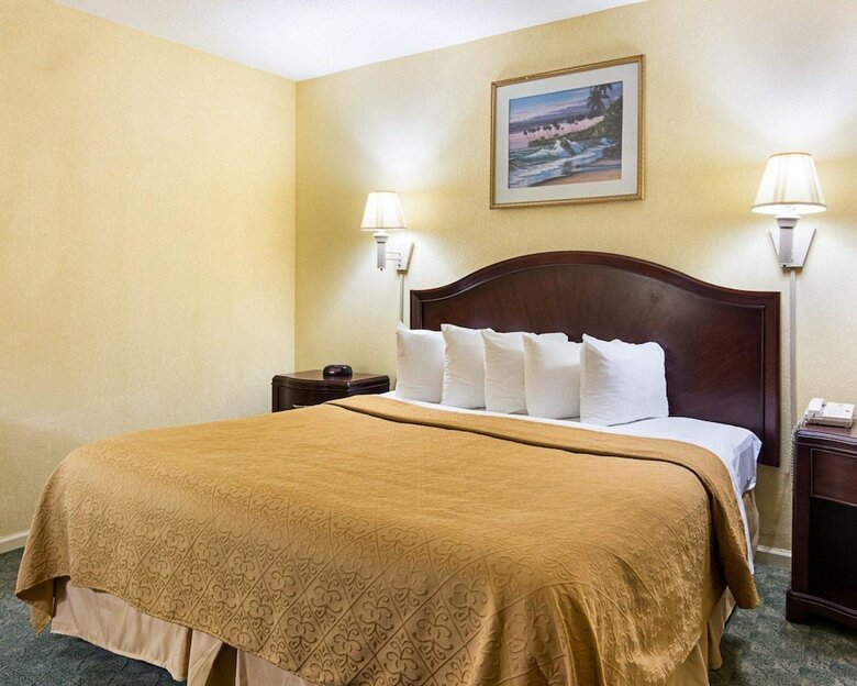 Hotel Quality Inn & Suites