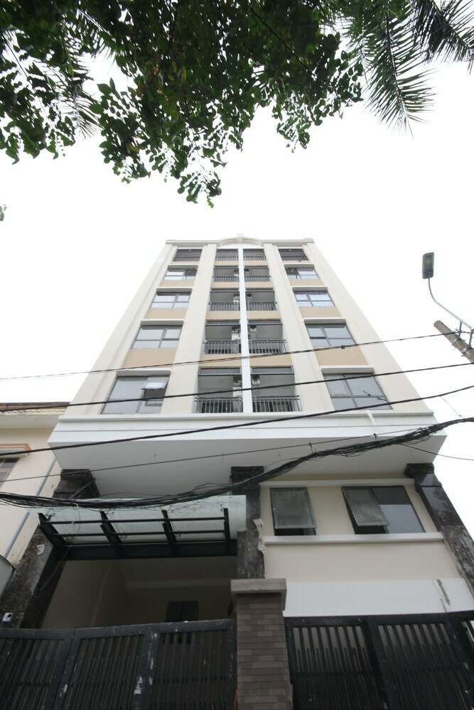 Smiley Apartment 11a