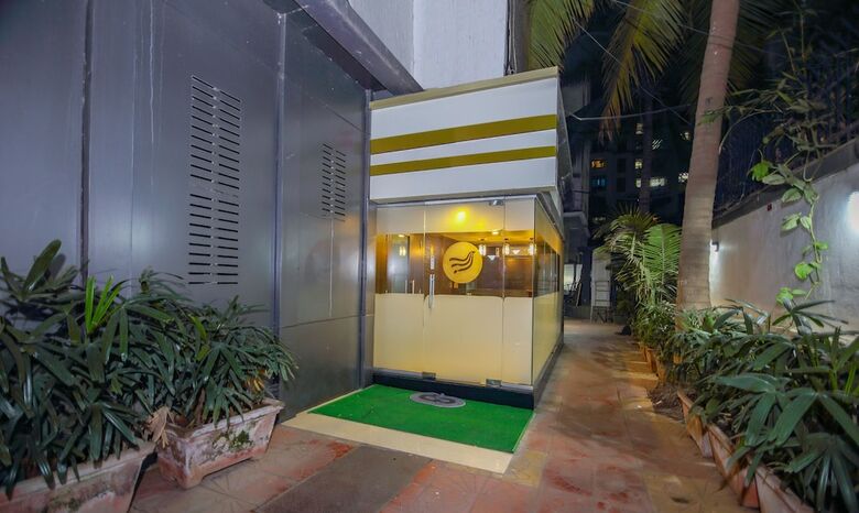 Hotel Treebo Swamini Niwas