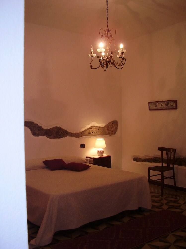 S'attobiu B&B