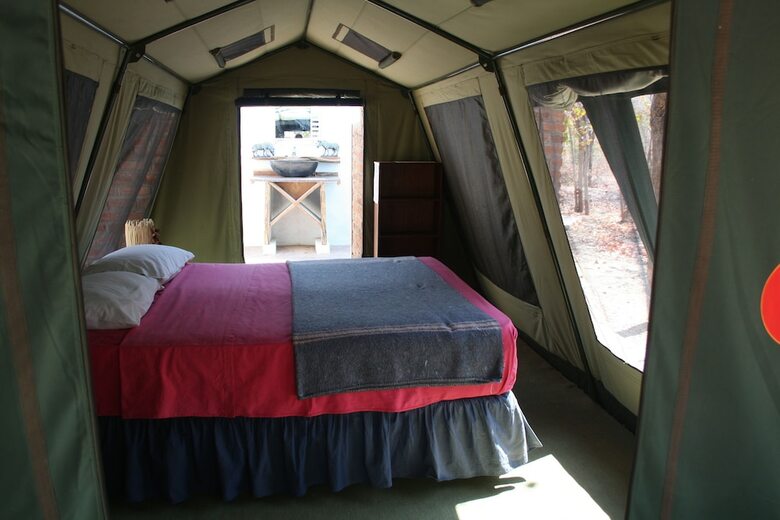 Posada Warthogs Bush Camp