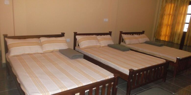Hotel Anura Guest Inn