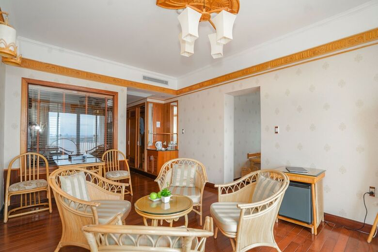 Senriver Hotel