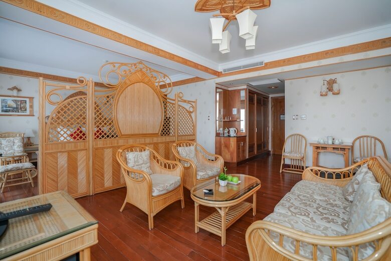 Senriver Hotel