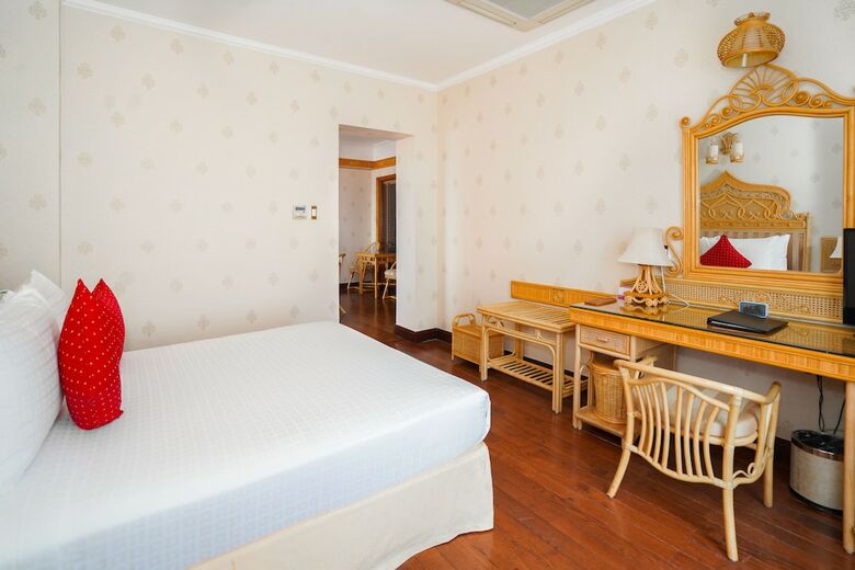 Senriver Hotel
