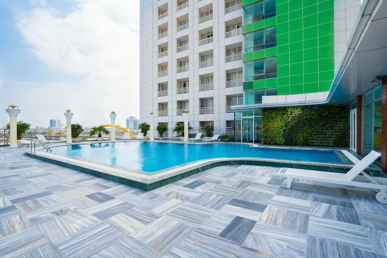 Senriver Hotel