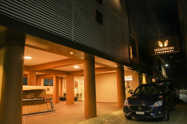 Hotel Desantosh Residency