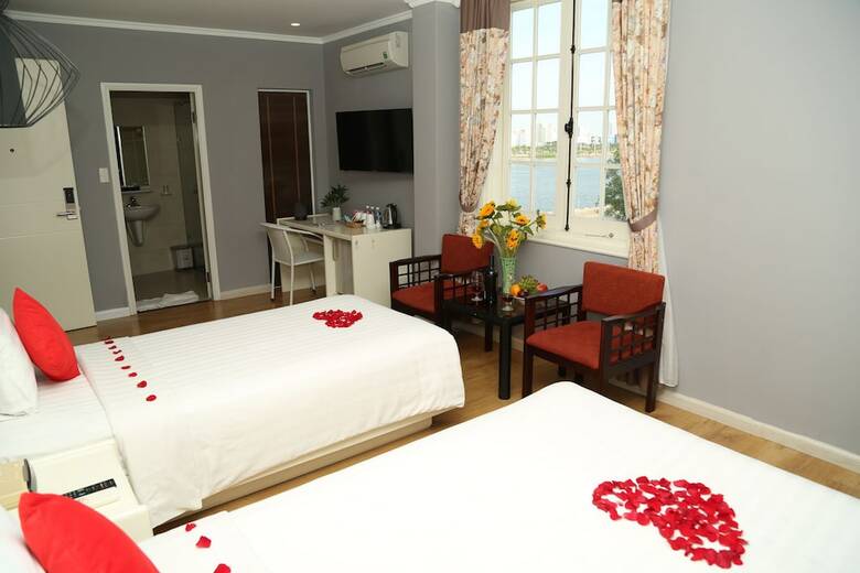 Kaka Hotel Han River