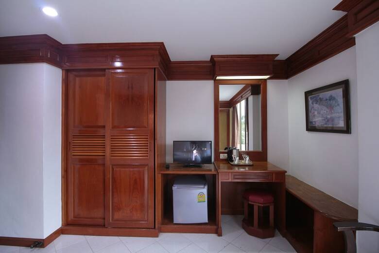 Hotel Taj Phuket Inn