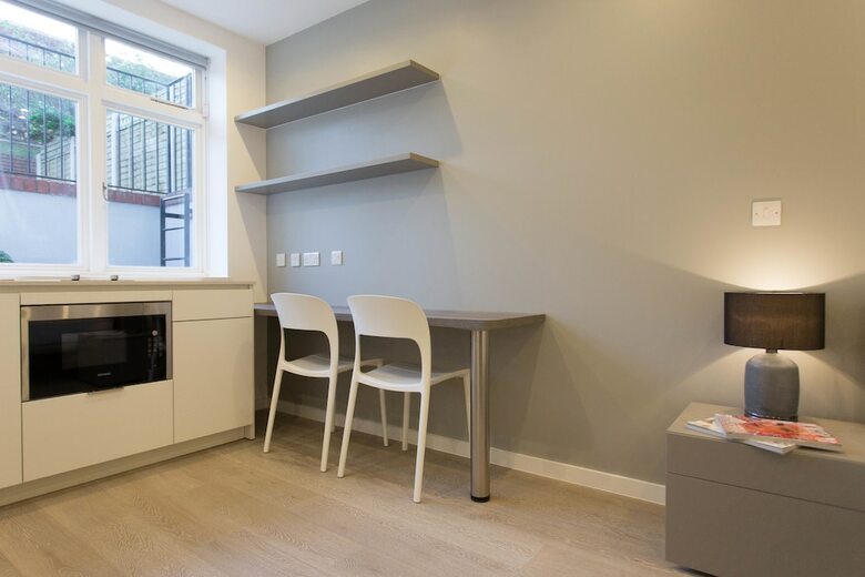 North West 6 Apartments
