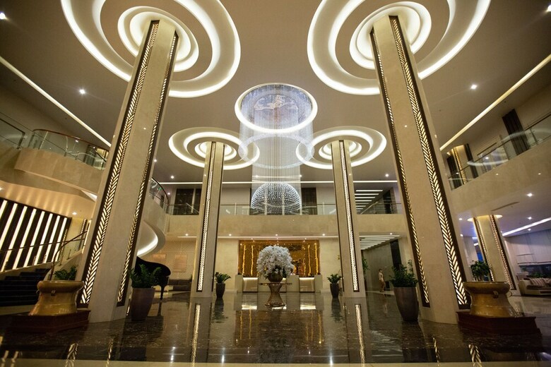Central Hotel
