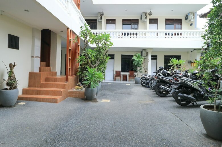 City Garden Bali Dwipa Hotel