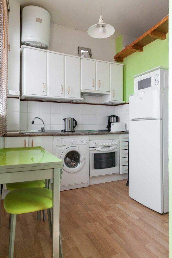 Apartamentos Plaza De Lavapi�s Madrid Centro