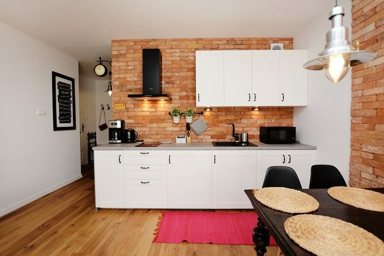 Golden Sun Apartments- Polanki