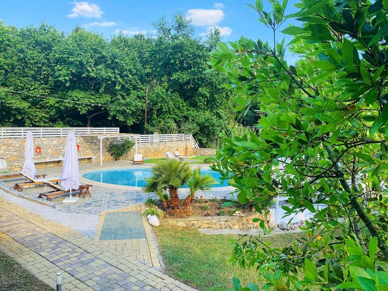 Hotel Alypiako