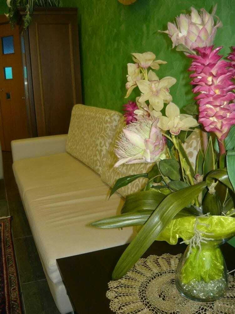 Hotel Lily