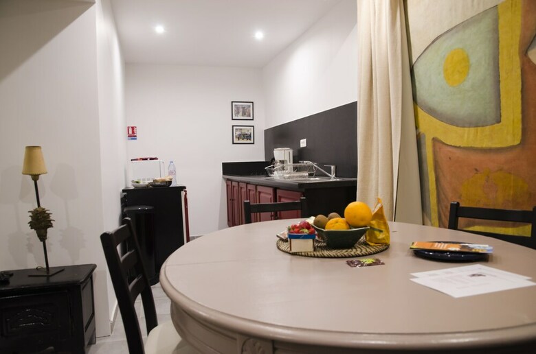 Bed & Breakfast L?�l�phant De Vaugines