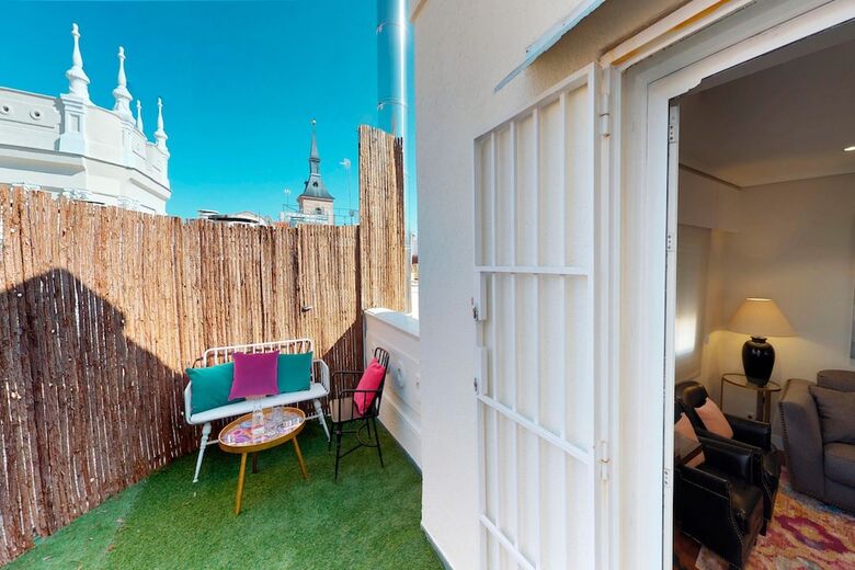 Apartamentos D�plex A Estrenar Puerta Del Sol-�pera