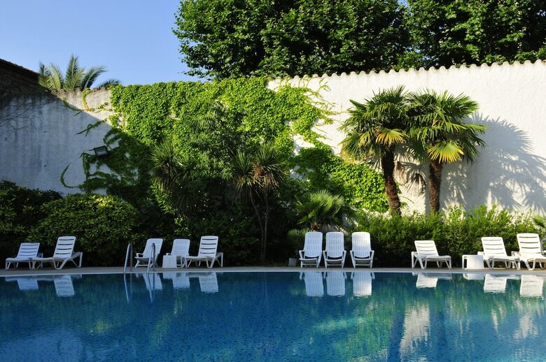 Le Domaine Du Mas Blanc By Popinns
