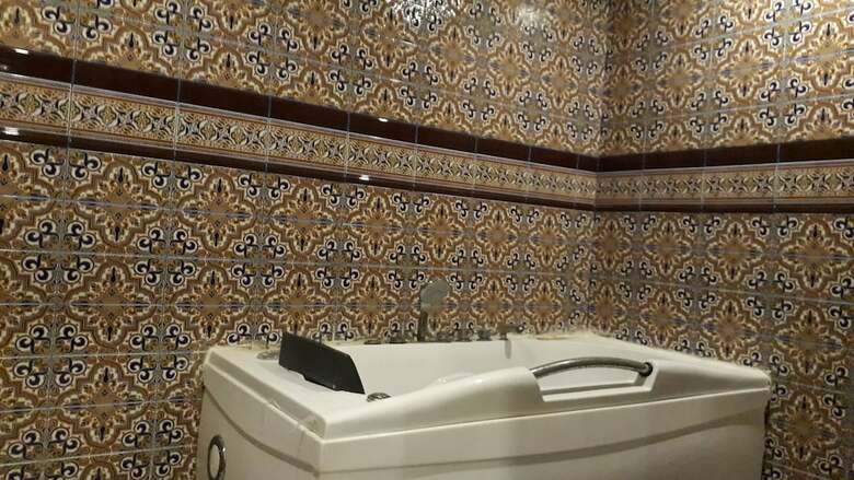 Hotel Al Raha Garden Suites