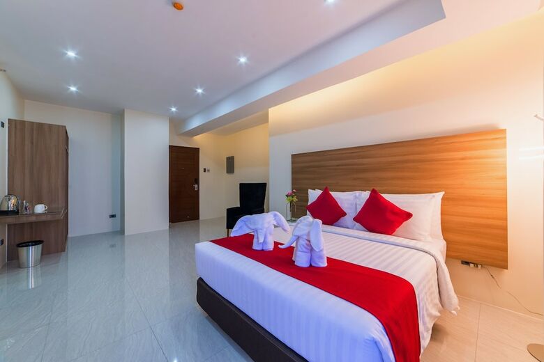 Eastland Hotel And Residences