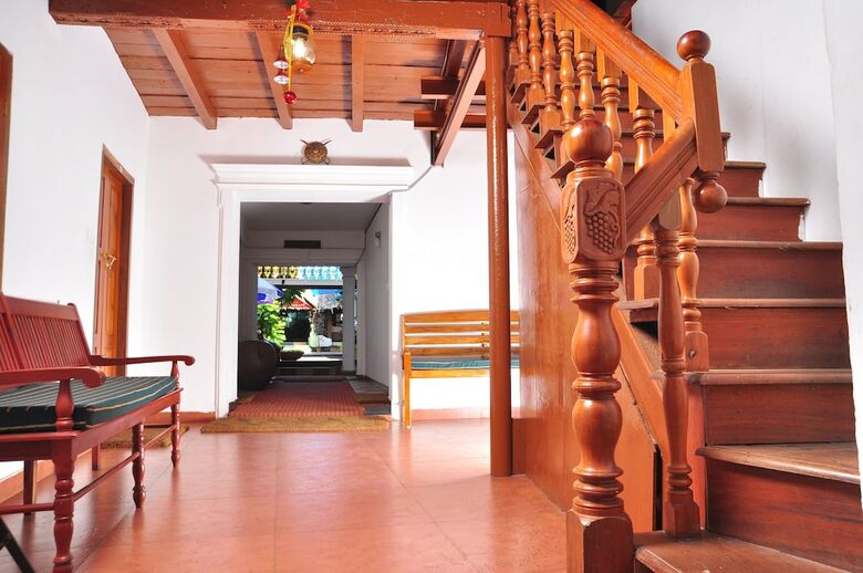 Hotel Tom's Old Mansion