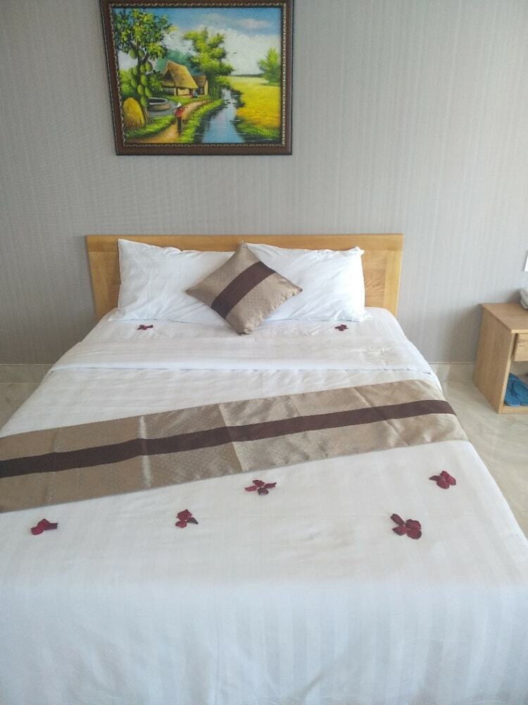 Ngoc Hanh Beach Hotel