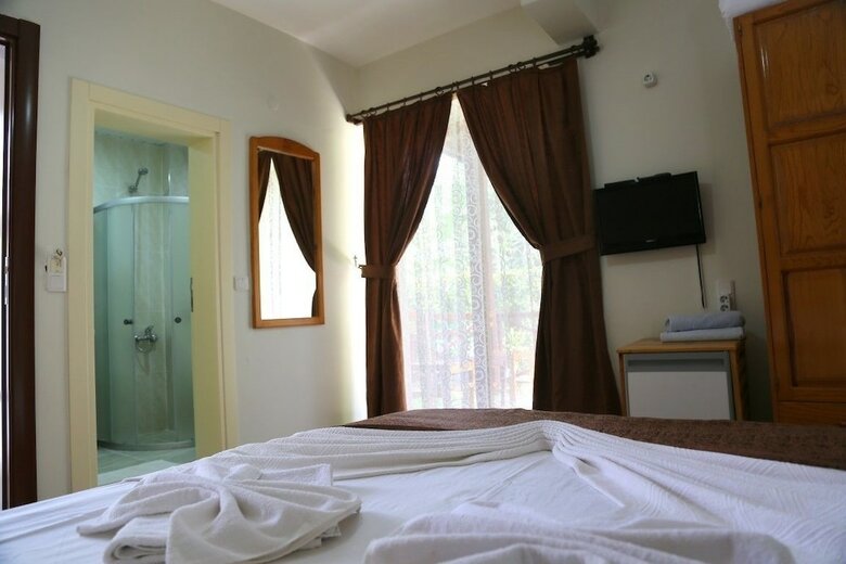 Hotel Arkadas Otel