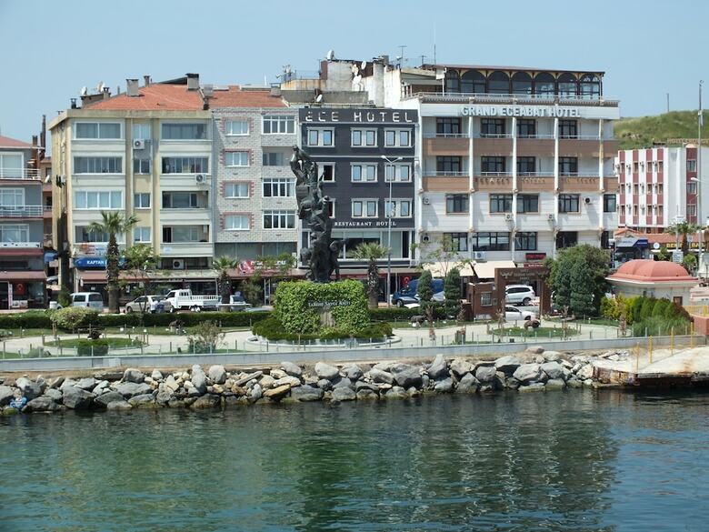 Ece Hotel