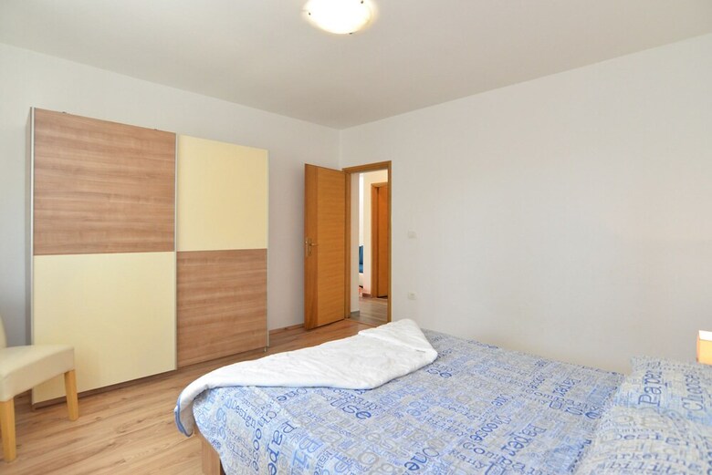 Apartment Vili 351
