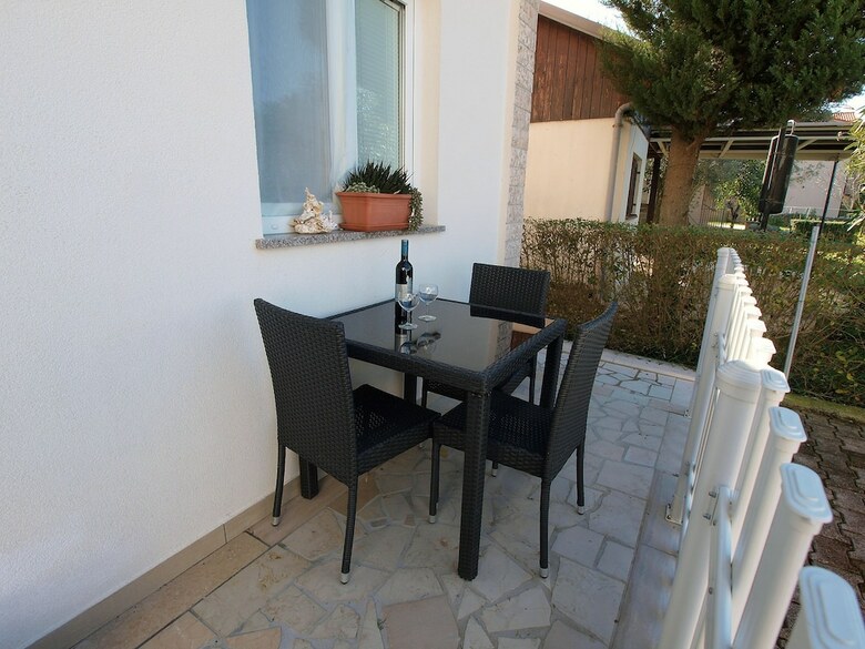 Apartment Mila 395