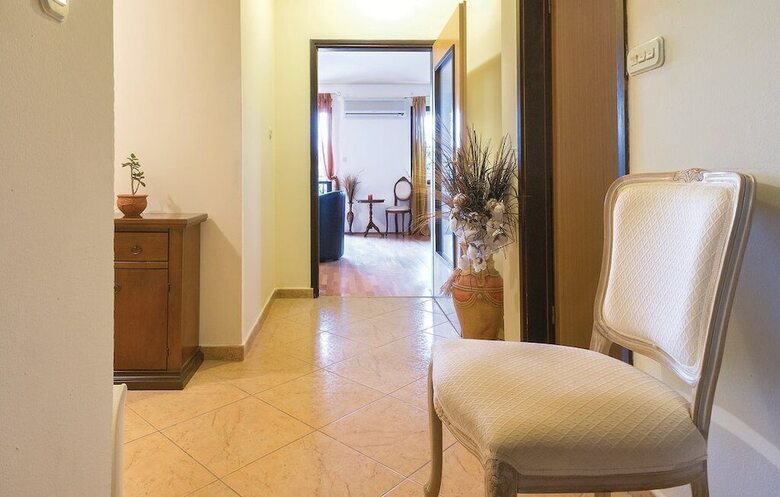 Apartment Emil 769