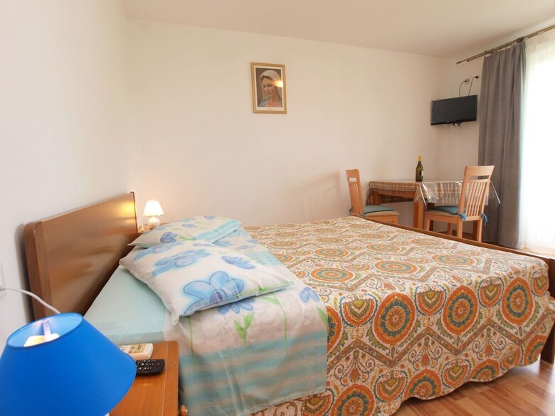 Apartments Romano 1099