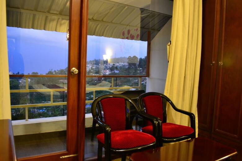 Kodai Sunshine Hotel