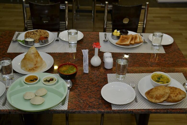 Kodai Sunshine Hotel