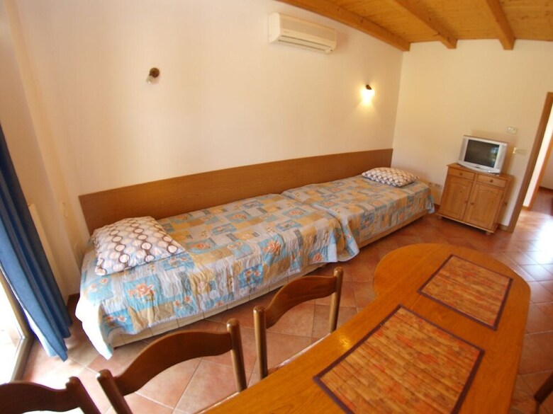 Apartments Pam 379