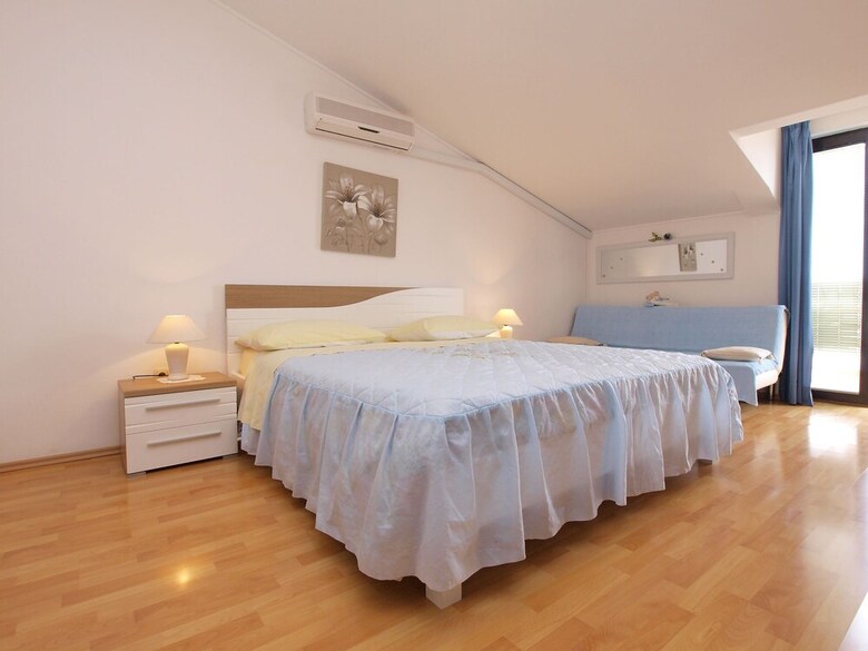 Apartments Lean 1048