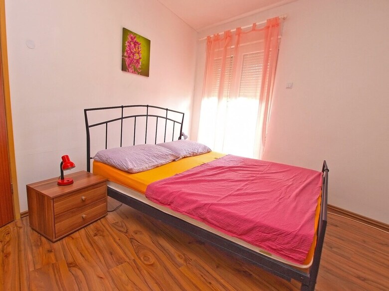 Apartments Arsen 928