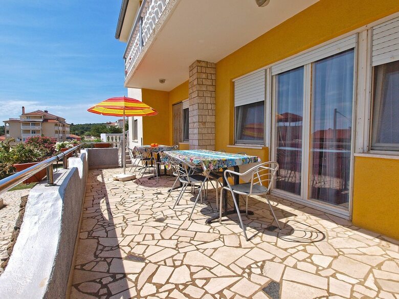 Apartments Vladislava 906