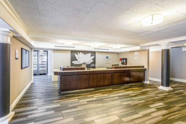 Hotel Quality Inn & Suites