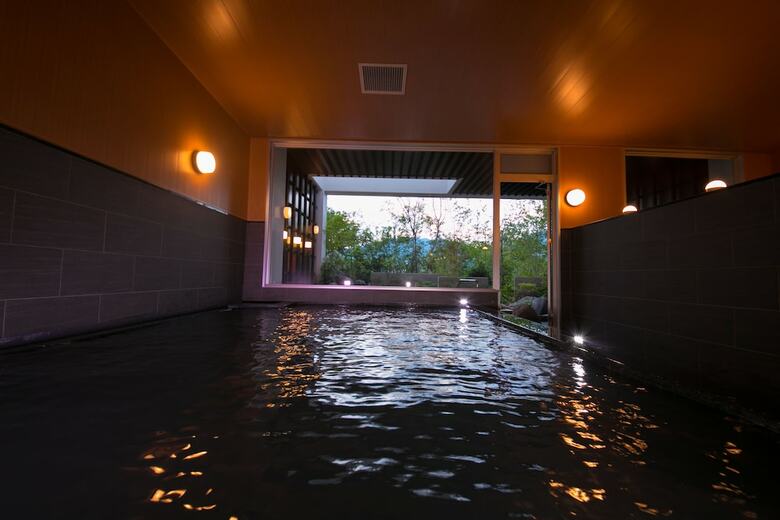 Hotel Morinoyu Resort