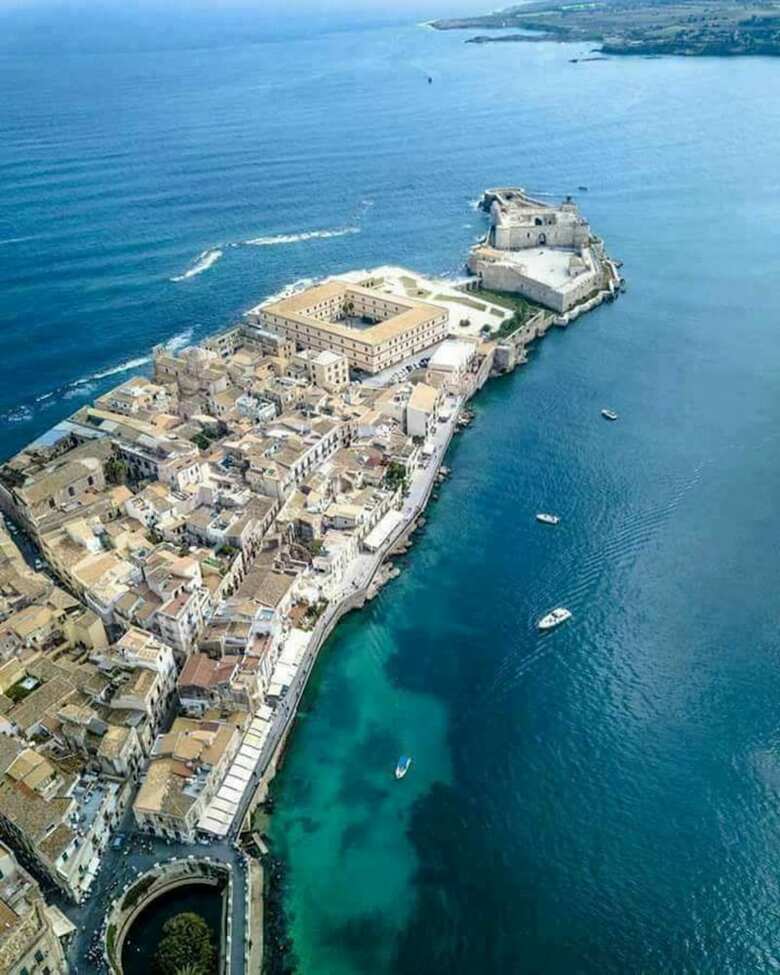 La Gorgone Ortigia Apartments