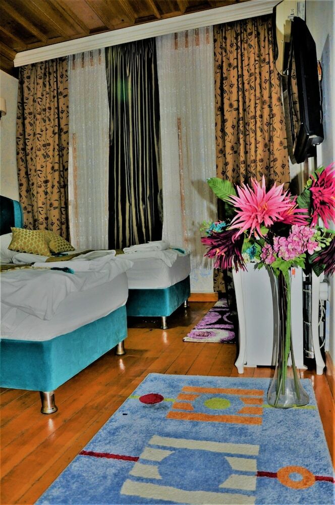 The Trip Hotel Old City