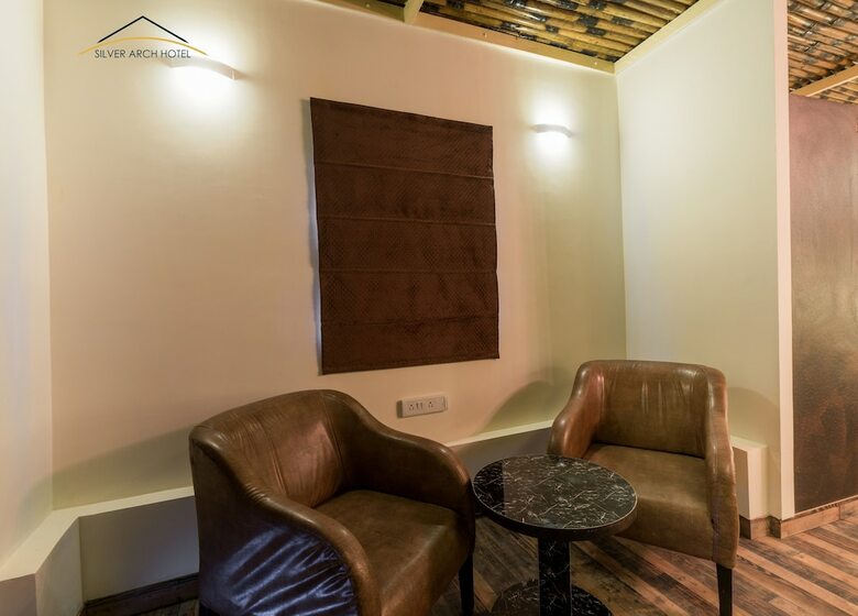 Silver Arch Hotel